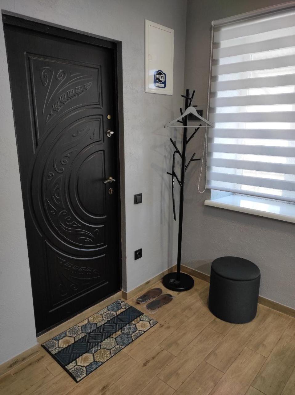 Apart Club Tolstogo Chernivtsi Εξωτερικό φωτογραφία